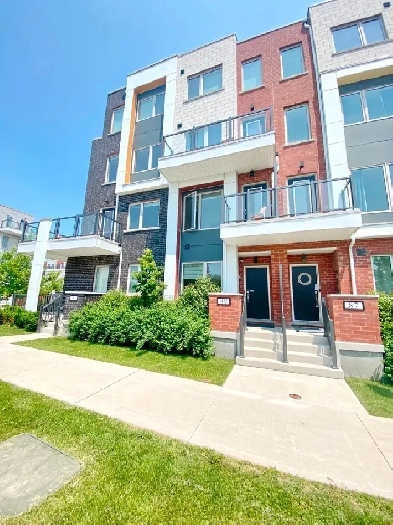 Furnished 2nd Flr Room in Townhouse For Rent Near Downsview Park Image# 6