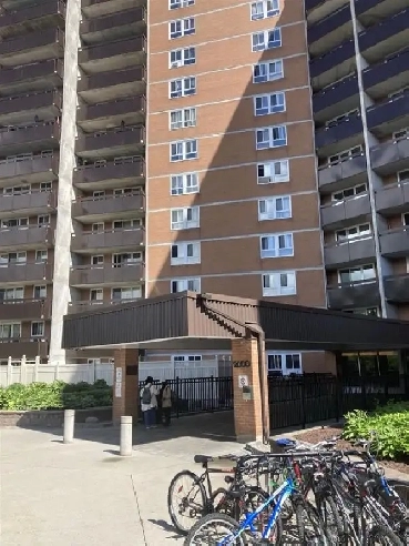 2 BEDROOM APARTMENT - Sep 1st Image# 1