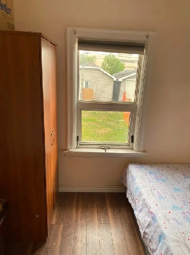 One Bedroom for Rent in Main Level, $475/month, includes utiliti Image# 1