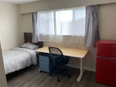 E49 & Quebec Langara UBC ensuite rooms seeking student $1350 Image# 2