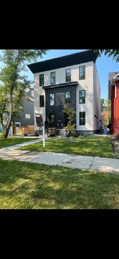 High end apartment in Corydon Area Image# 8