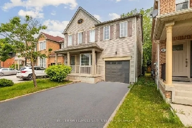 Stylish 2-storey detached home! Image# 3