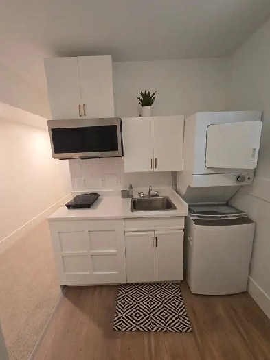 1 Bed 1 Bath $925 Utilities Included Image# 1