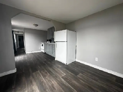 ️ Freshly Renovated 2-Bedroom Mini Home – $1,690/month (Utilit Image# 4