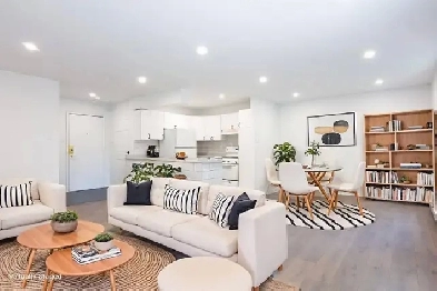 Renovated Top-Floor 4 ½ with Balcony & Parking | Steps from Papi Image# 1