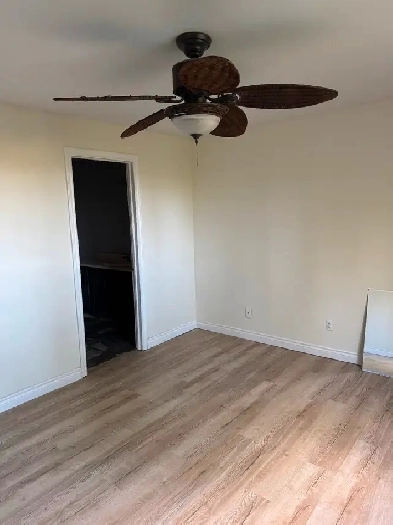 Quiet Male room for rent . Beautiful setting . Great location . Image# 2