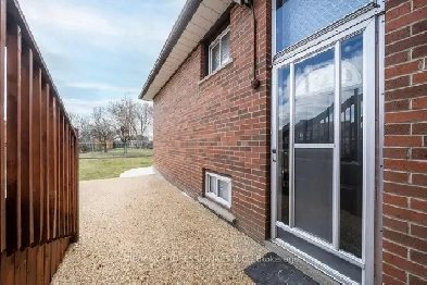 Two bedroom basement with separate entrance Image# 9