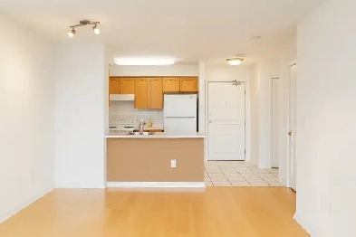 Brampton 1-Bedroom Condo Utilities and Parking Included Image# 6