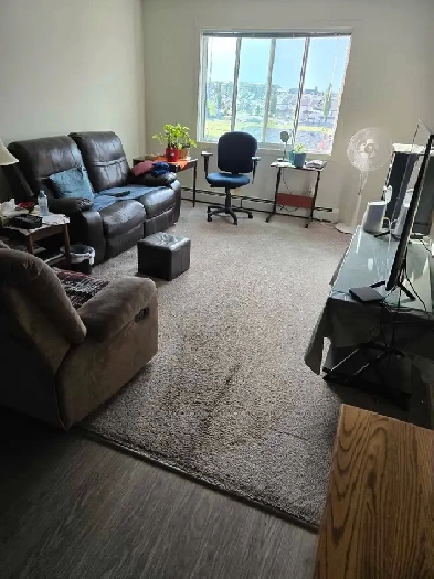 Roomate for 2 bedroom apt 7802638694 Image# 1