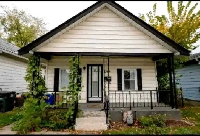 2 Bedroom Fully Detached Home for Rent Image# 8