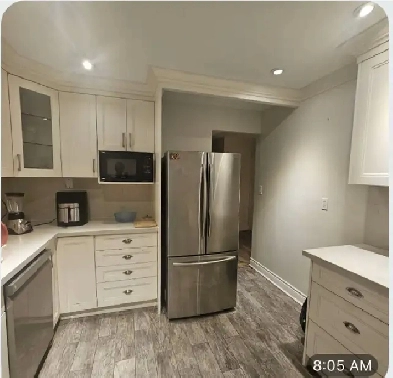 RENT A ROOM AT YONGE AND STEELES NEAR CENTER POINT MALL Image# 1