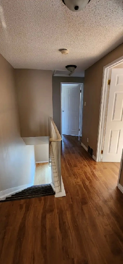 3BR Townhouse in Thickwood- Aug 1 or Immediately Image# 10