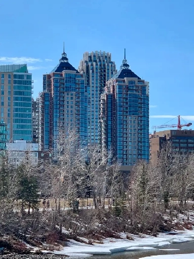 Five West (Not on MLS) - 1bd/1br. A/C. Hardwood Image# 1