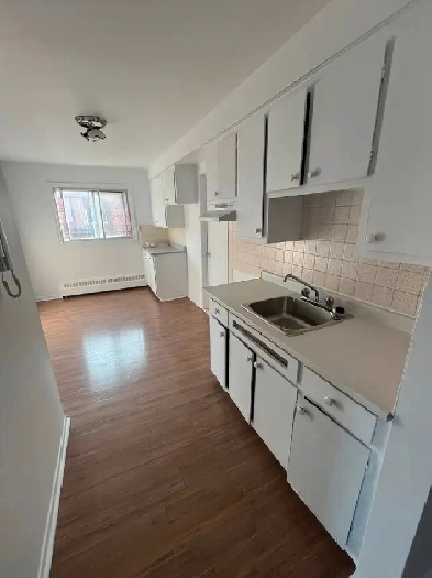 3 1/2 Chauffé Cartierville 1050$ Image# 1