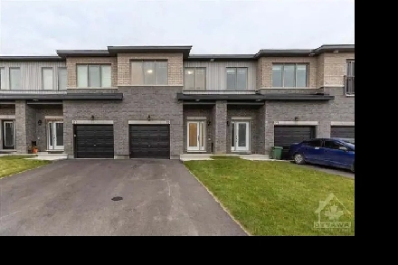 3bedrooms Townhouse for rent Image# 9