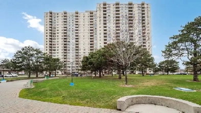 Stunning Renovated 2-bedroom unit- 390 Dixon Rd 909, Toronto Image# 1