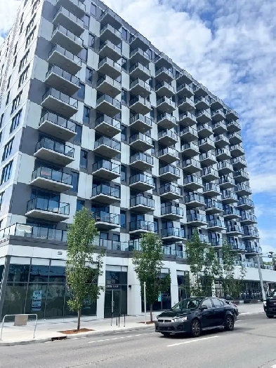 Junior 1-Bedroom Lease Takeover – ERA Building | Top Floor Image# 3