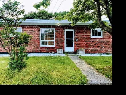 3 bedroom 2 bathroom for rental near YMCA Image# 4