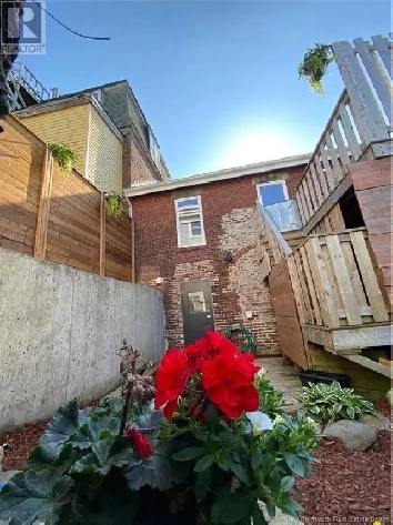 Uptown Duplex Now Available (Aug 1 or before) Image# 10