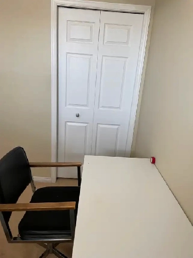 Room for rent Image# 6
