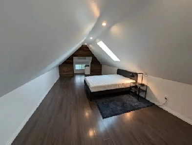 Loft bedroom for rent Image# 8