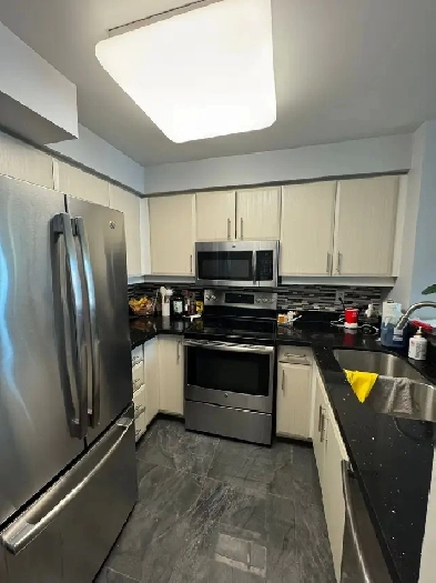 Luxury 1-Bedroom Condo at Yonge & Rosedale - 942 Yonge Street Image# 1