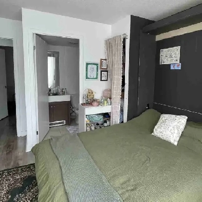 furnished bedroom downtown condo Image# 7