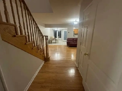 3 bedroom townhome for rent in Brampton Image# 7