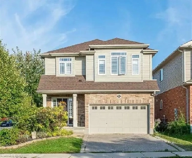 For Rent–Student-Friendly 5-Bedroom Detached Home in Laurelwood Image# 6