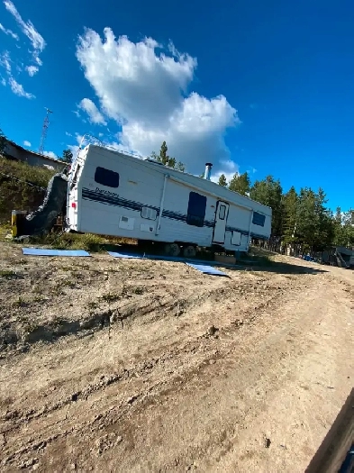 5 th wheel for rent Image# 1