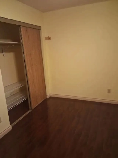 Upstairs Room for Rent Image# 3