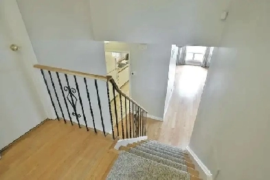 Large Room for 2 | Peaceful & Chill Area   Super Convenient | Image# 3