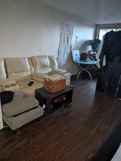 Private room to rent in a new sq1 condo Image# 1