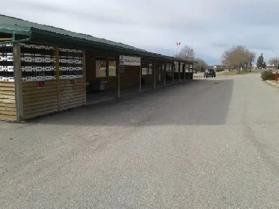 6000 sq ft Commercial Property Image# 2
