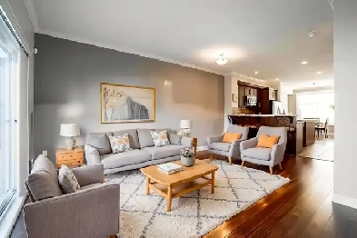 Bright & Spacious 2 Bed, 3 Bath 1419sqft Townhouse - Fleetwood Image# 3