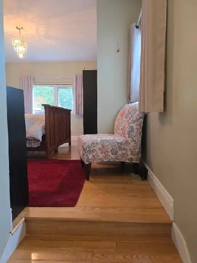 room for rent - female students Image# 1