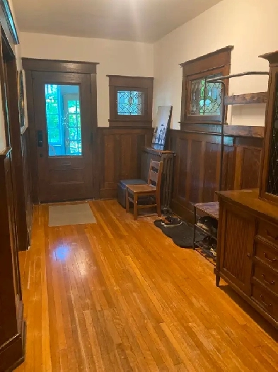 $1400 - Roncesvalles/High Park (Toronto) - Room for Rent Image# 1