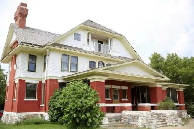 bedroom for rent in Weyburn Image# 6