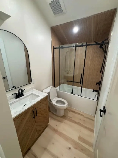 Studio Apartment in Hamilton East End Image# 11