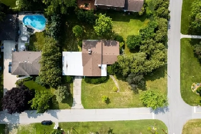 Expansive frontage ranch in the middle of Tecumseh for sale Image# 4