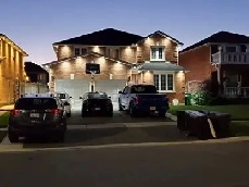 ROOM FOR RENT BESIDE SHERIDAN COLLEGE Image# 1