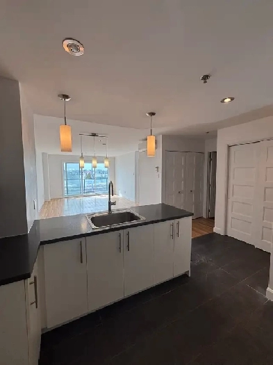 Condo 3 1/2 à louer - PROMO EN COURS - Charlesbourg/Lebourgneuf Image# 2