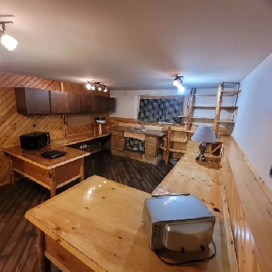 mature, quiet, country-living, employed individual to rent 2 bed Image# 3