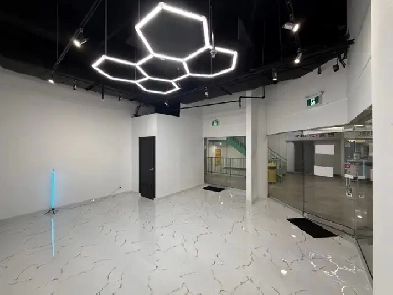 Prime Retail/Office Unit for Sale in the Heart of Toronto Image# 8