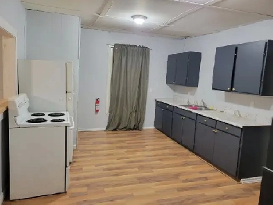 Large 2 Bedroom Apartment in Branford for Rent July 15th Image# 1