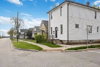 2 bed, 1 bath- $1700/month Image# 1