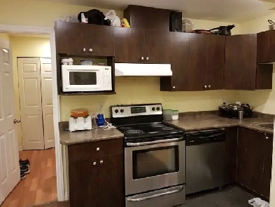 Furnished 3BR 2full Baths inKerrisdale(25min bus to UBC/UCW/dntn Image# 1