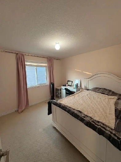 Room for rent Image# 2