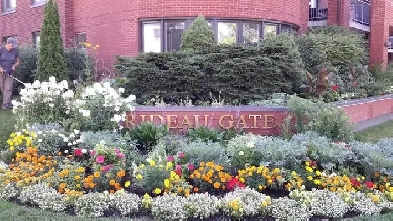 CHOICE LOCATION, 2 BR CONDO, NORTH RIVER RD– 9/2025- 4/2026 Image# 6