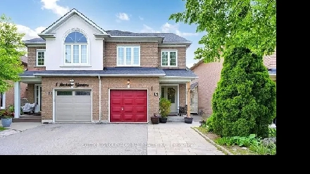 This incredible Vaughan semi is renovation royalty. Step into a Image# 3
